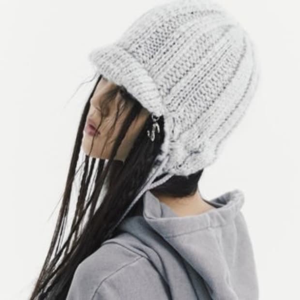 오호스 브레이디드 이어플랩 비니