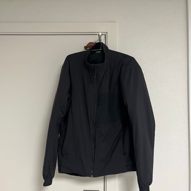 아크테릭스 리프 아톰 논후디 블랙 m