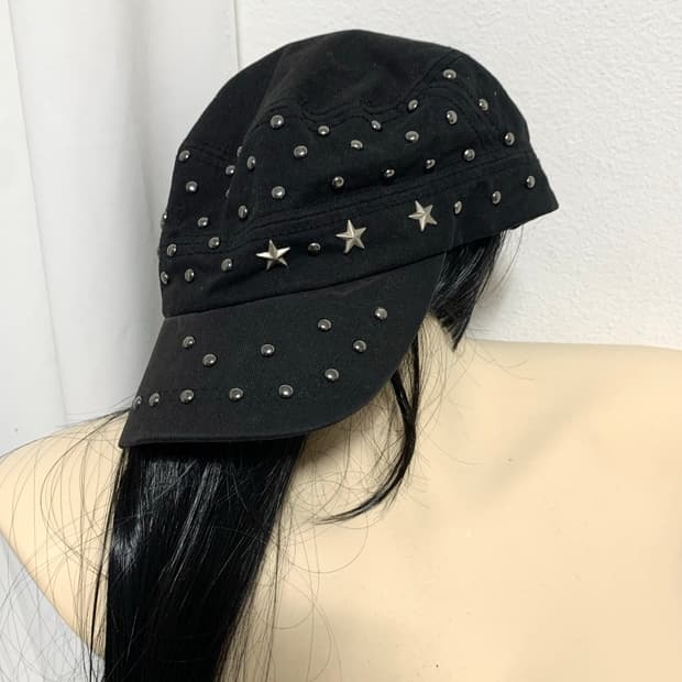 Star point Studded cap