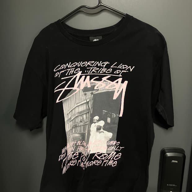 스투시 반팔 티셔츠 팔아요