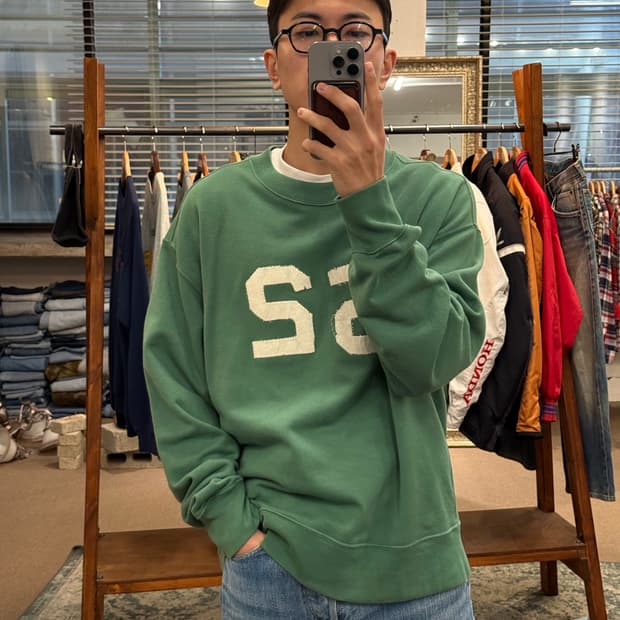 L) LEVI’S Sportswear Vintage Sweatshirt
