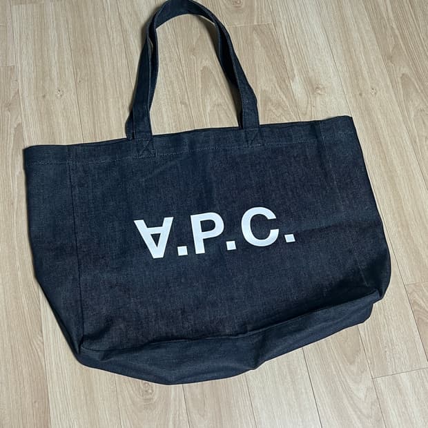 아페쎄 다니엘라 토트백 판매합니다