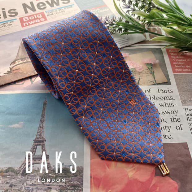 닥스 실크 블루&오렌지 체인 패턴 넥타이 8.3cm A+등급 A18700