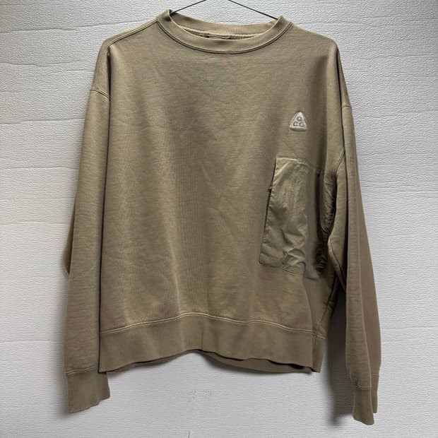 나이키 ACG 포켓 맨투맨 티셔츠 카키