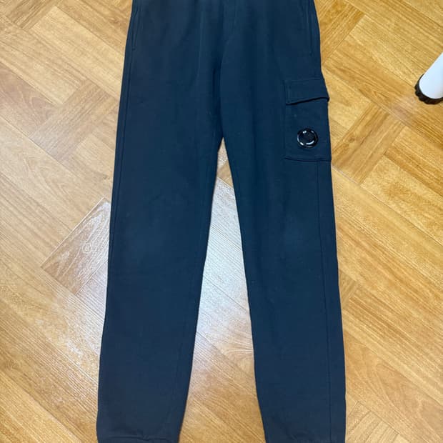 C.P. 컴퍼니 바지