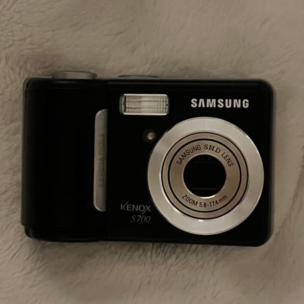 삼성 디카 판매합니다 (삼성 케녹스 s700)
