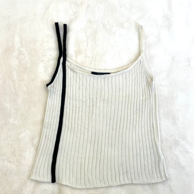 EMODA knit sleeve