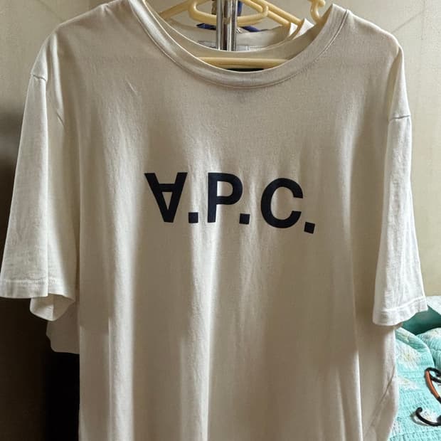 [XL] A.P.C.  White Dark Navy 