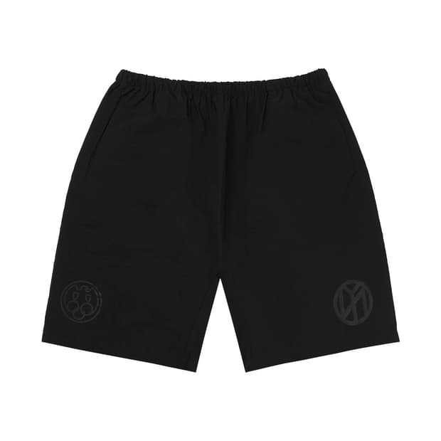 이지 x 고샤 루브친스키 벌처 SH-01 쇼츠 차콜