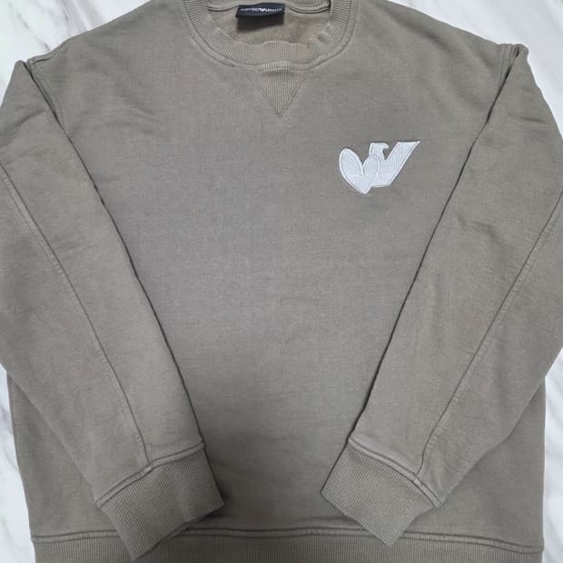 엠로리오아르마니 스웻 맨투맨