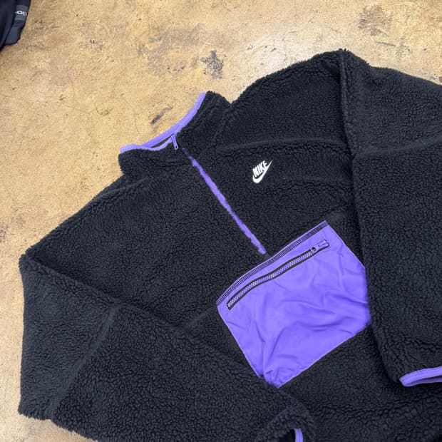 [정품/M] 나이키 블랙 뽀글이 플리스 퍼플 포인트 b18