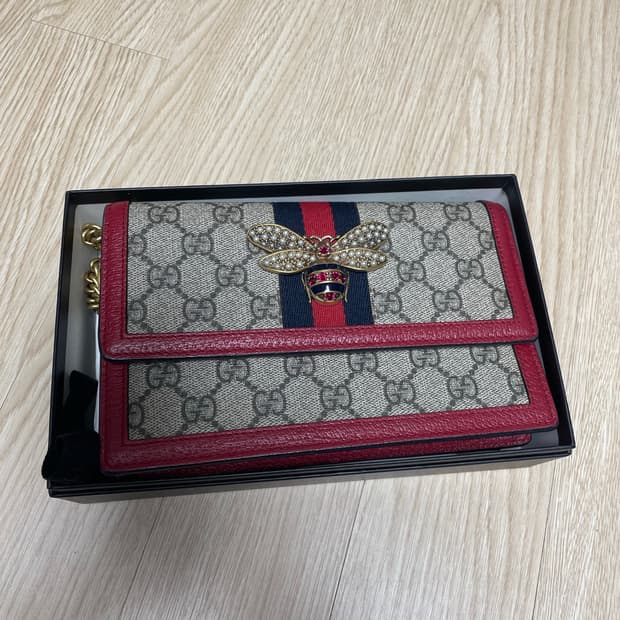 구찌 퀸 마거릿 비 숄더백 