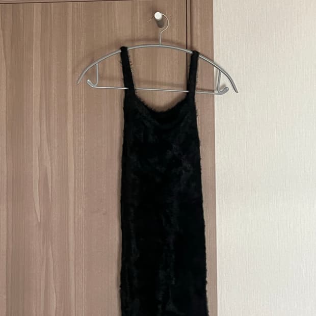 ASURA-블랙 퍼 나시 원피스