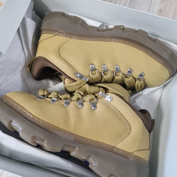 버버리 트렉 부츠 41 42