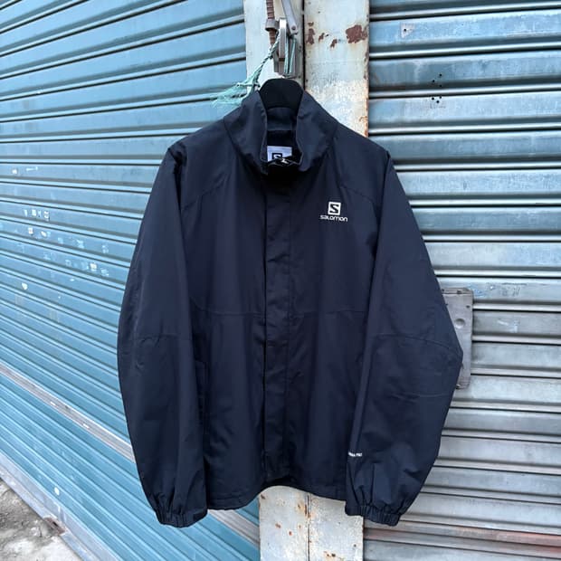 살로몬 블랙 윈드브레이커 자켓