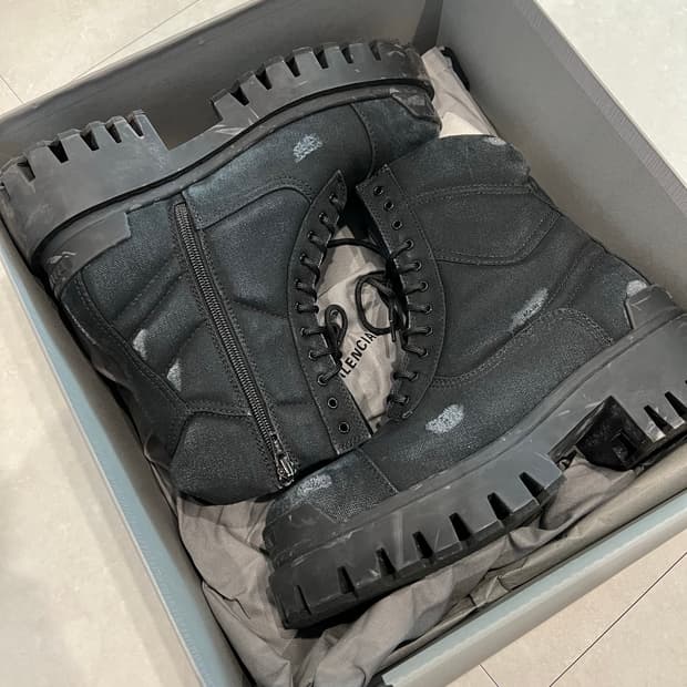 발렌시아가 스트라이크 41SIZE