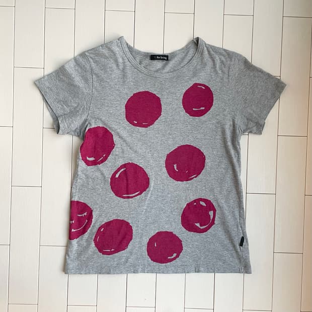 Y’s for living dot top