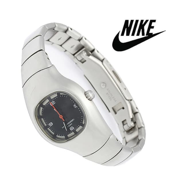 나이키 트라이엑스 아머드2 시계
