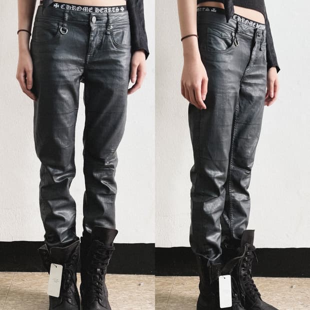 버버리 메탈릭 왁스 코팅 로우라이즈 슬림 스트레이트핏 데님