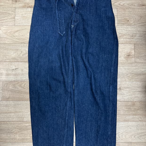 코모리 벨티드 1