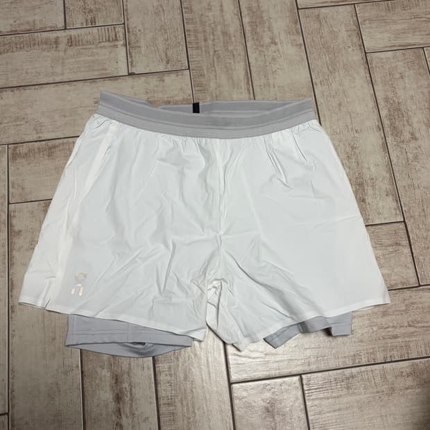 온러닝 5인치 1/2 쇼츠 M 판매