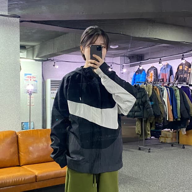 나이키 빅스우시 블랙 우븐 바람막이 B3640