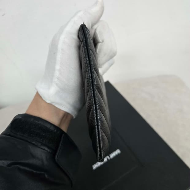 [보증서 정품]입생로랑 빌 파우치 클러치백