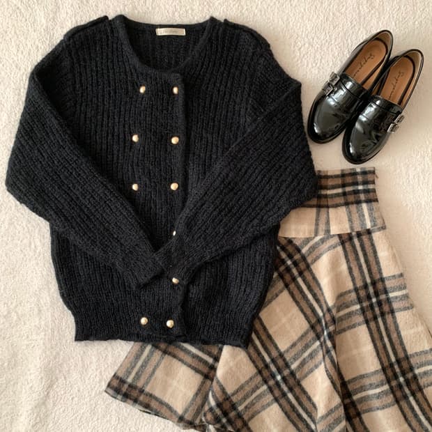 금장 단추 울 가디건