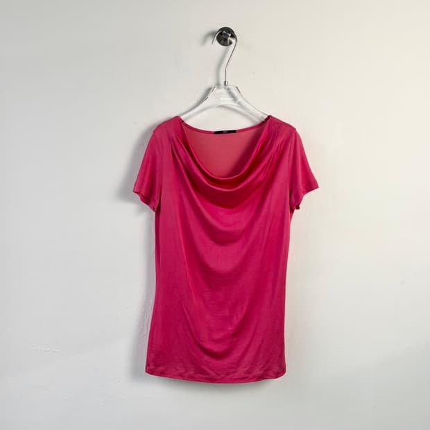 휴고보스 드레이핑 카울 넥 티셔츠