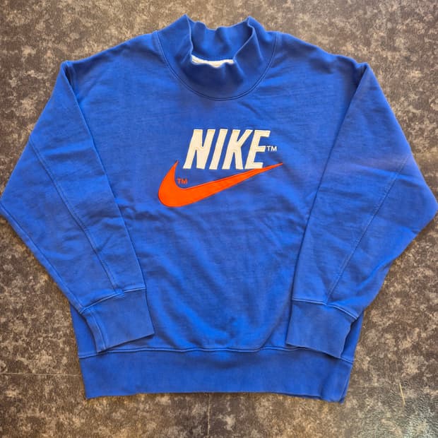 #나이키 NSW 트렌드 오버셔츠 게임 로얄 - L