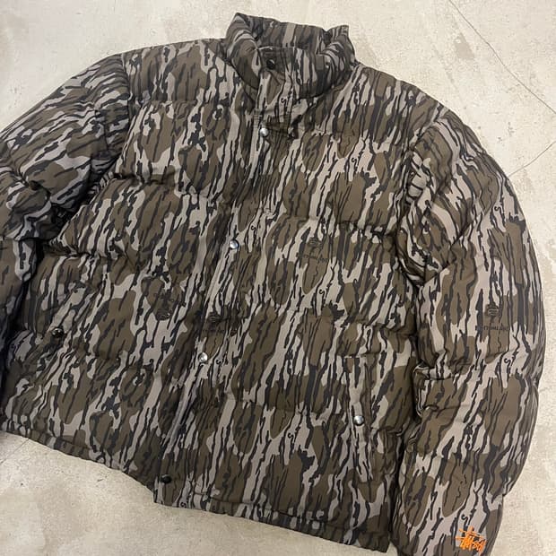 스투시 MOSSY OAK 다운 퍼피