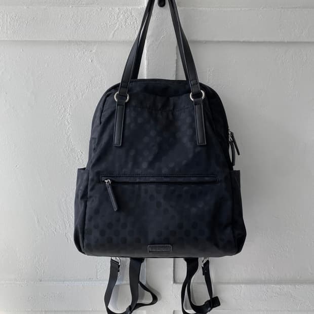 Y'ssacs 폴카 도트 백팩