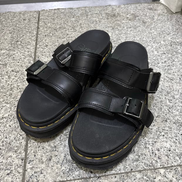 닥터마틴 마일즈 블랙(250)