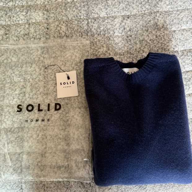 솔리드옴므 라운드넥 네이비 니트52