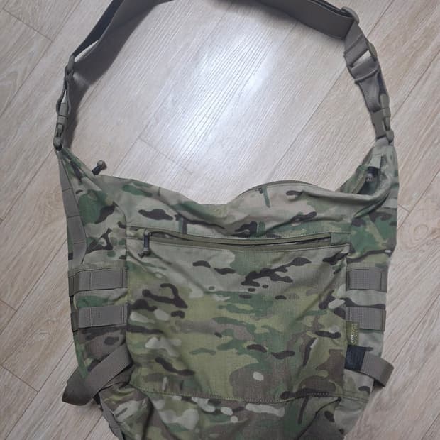 헬리콘텍스 부시크래프트 사첼 백 (멀티캠)