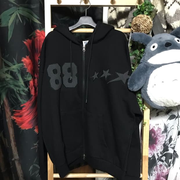 빈티지 블랙 스타패치 자수 후드집업