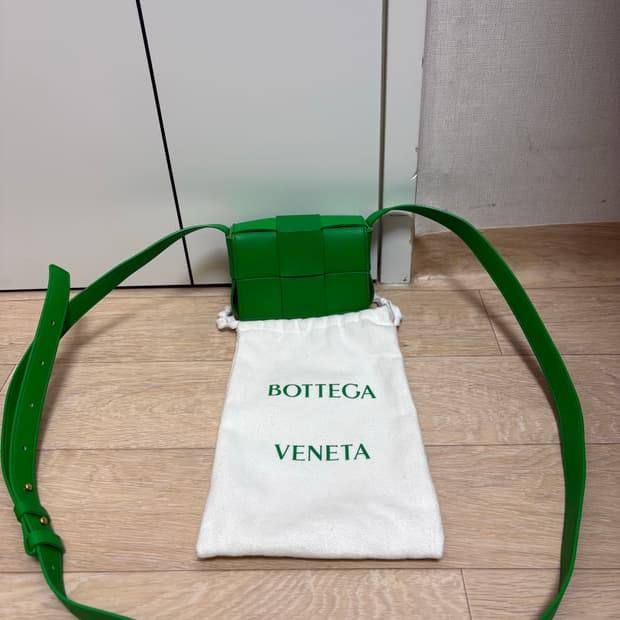 (새상품급, 정품) 보테가베네타 카세트백 미니