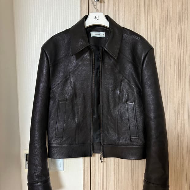 웨이비니스 레더 자켓 (2)