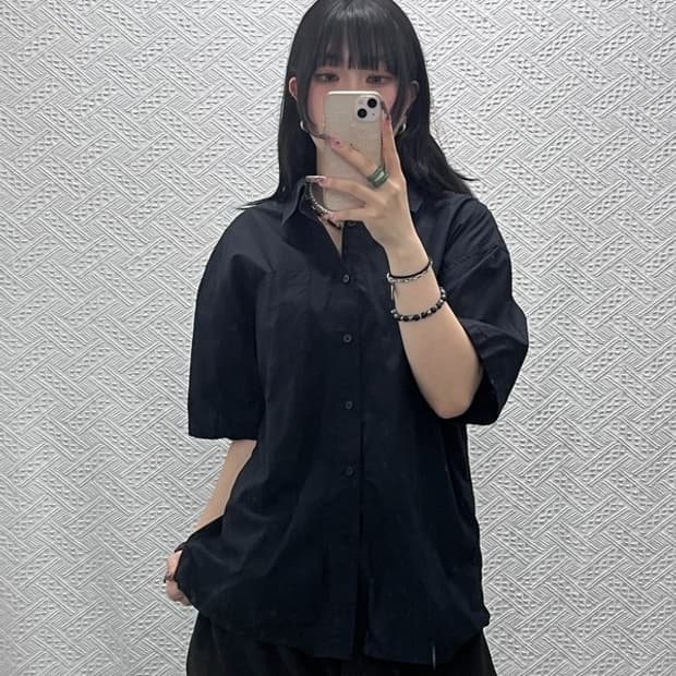 메르고 빈티지 캐주얼 모던시크 올블랙 반팔 셔츠 L C11841