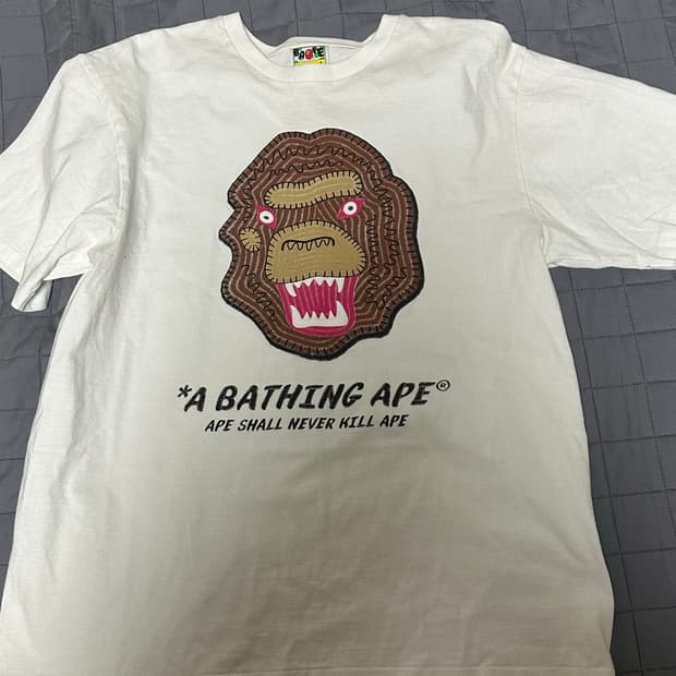 베이프 자수프린팅 티셔츠 L