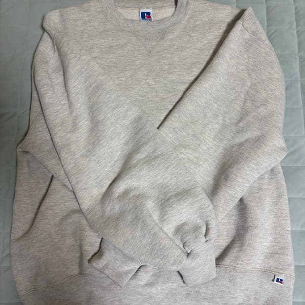 러셀 오트밀그레이 스웻셔츠