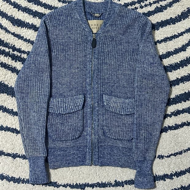 버버리 니트집업 사이즈 M