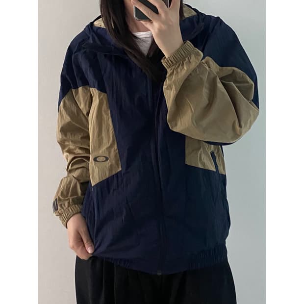 오클리 바람막이