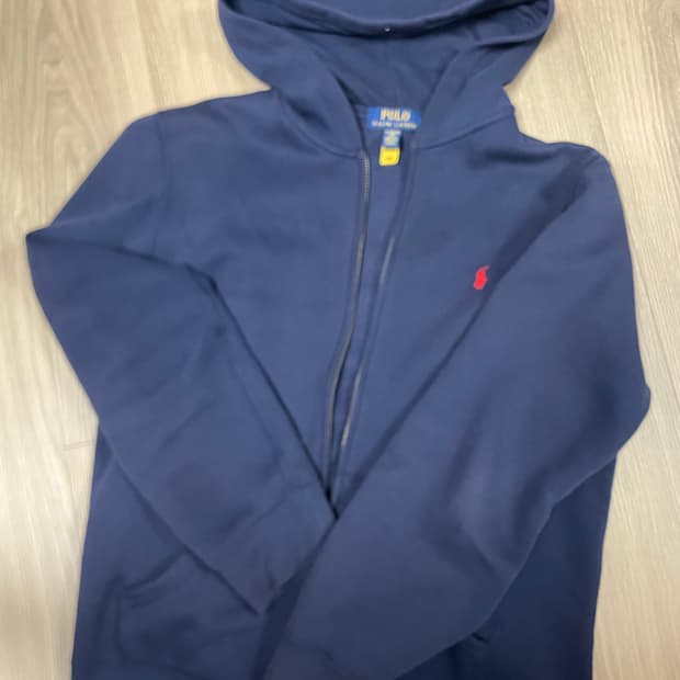 폴로 후드집업