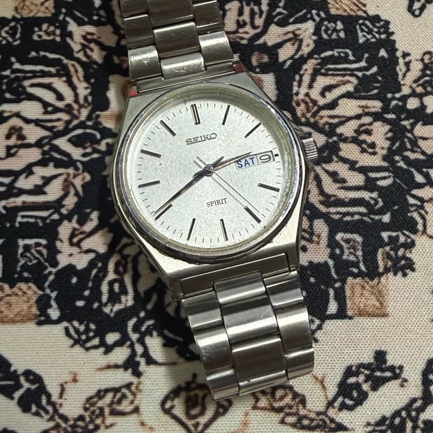 SEIKO 빈티지 쿼츠 시계