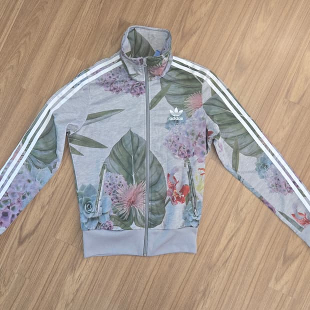아디다스 플라워 프린팅 트랙탑 여성