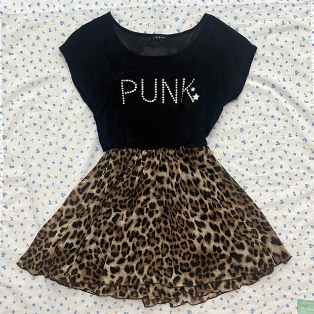 잉그니 갸루 오네갸루 호피원피스 핀터 헤이세이 펑크 큐빈티지 레오파드