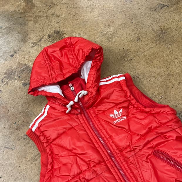 [정품/85] 아디다스 후드 패딩 조끼 레드 b14