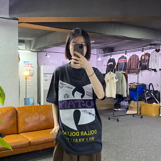 빈티지 베이클럽 우탱 클랜 그래픽 반팔티 B5041