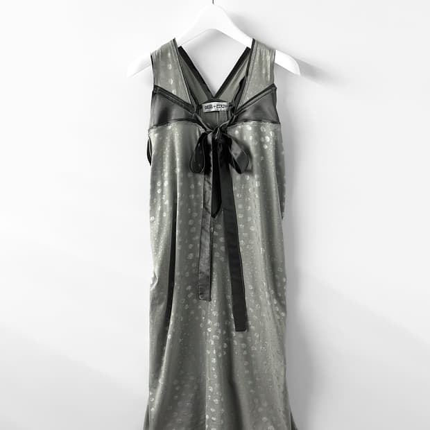 Diesel x EDUN 메탈릭 도트 리본 원피스